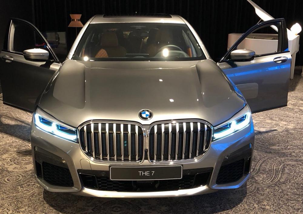 Обновленную BMW 7 серии сделают похожей на X7