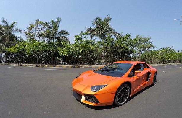 В Индии сделали из Honda Accord реплику Lamborghini Aventador. Почти получилось