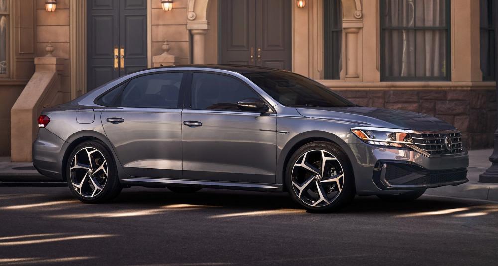 В интернете показали внешность нового Volkswagen Passat