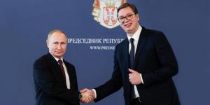 Путин прокатил президента Сербии на правительственном лимузине Aurus