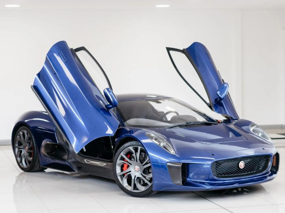 Cуперкар Jaguar C-X75 из фильма о Джеймсе Бонде выставили на продажу