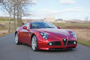 Купе Alfa Romeo 8C Competizione продадут с аукциона