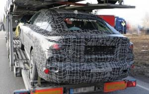 Первые фото нового электрокара BMW i4 в камуфляже