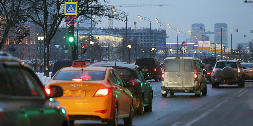 Старым автомобилям запретят въезд в Москву