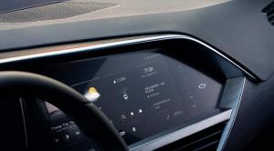 Geely показала салон своего первого купеообразного кроссовера