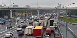 Программу запрета въезда в Москву старых автомобилей начнут с грузовиков
