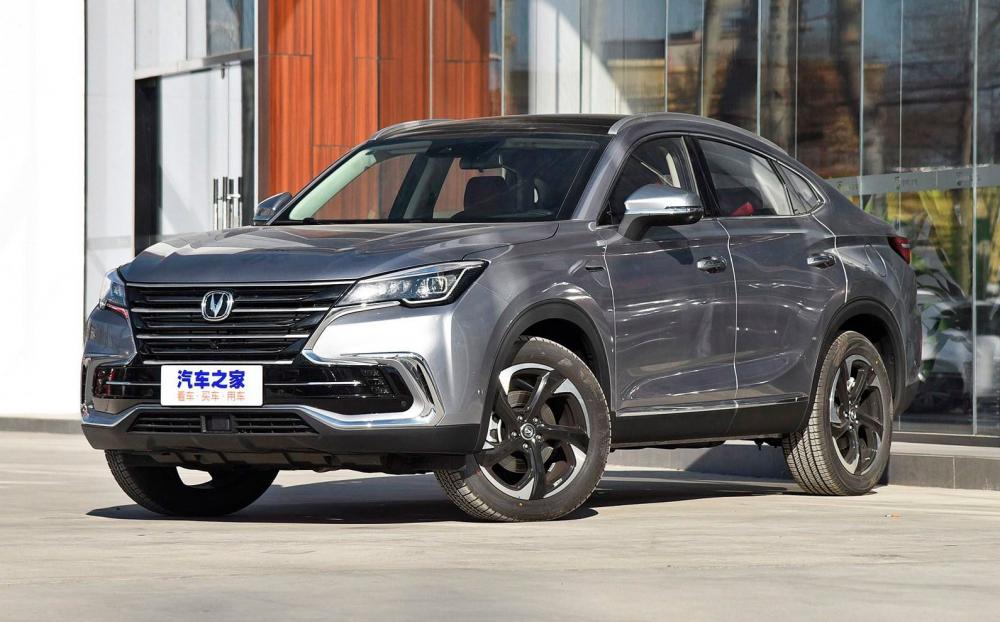 ChangAn начал продажи купе-кроссовера