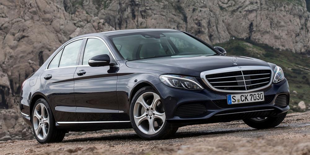 Mercedes отправит на сервис 7 тысяч автомобилей в России