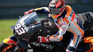 Первый день тестов MotoGP в Сепанге: Маркес лучший, несмотря на травму