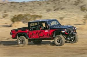 Пикап Jeep Gladiator подготовят к внедорожной гонке