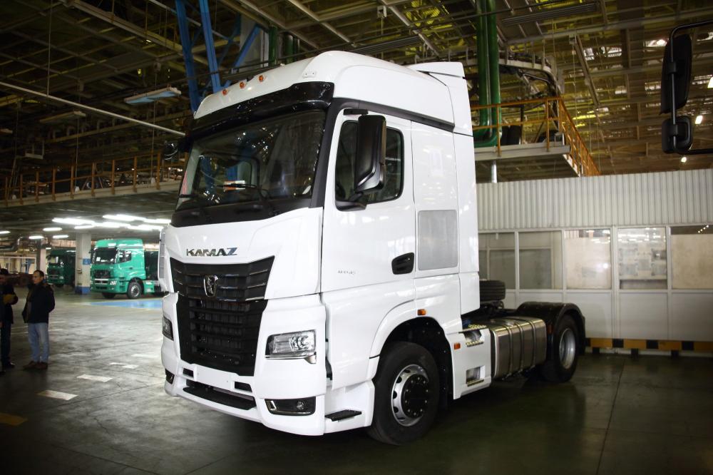 На КАМАЗе запустили предсерийное производство грузовиков с кабиной от Mercedes-Benz Actros