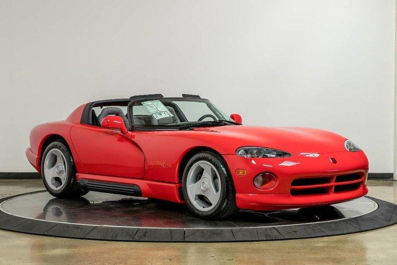 Dodge Viper с пробегом 54 километра продают за 100 тысяч долларов
