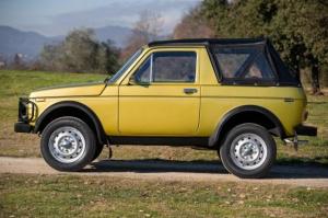 Уникальная LADA Niva кабриолет ушла с молотка за 5 тысяч долларов