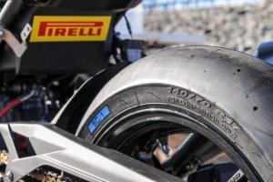 Новые слики Pirelli для маленьких спортбайков
