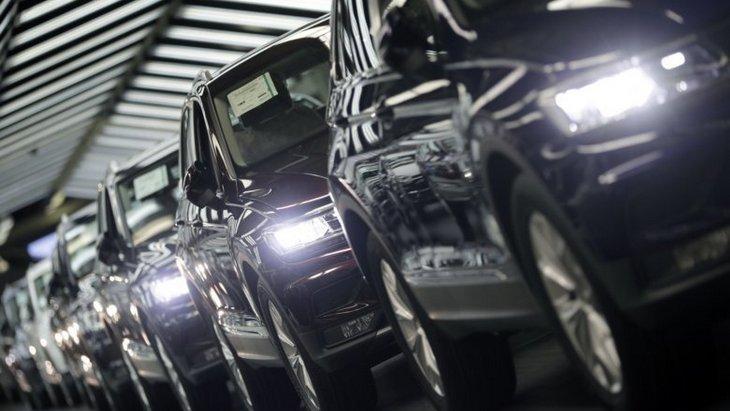 Европейский авторынок падает пятый месяц подряд