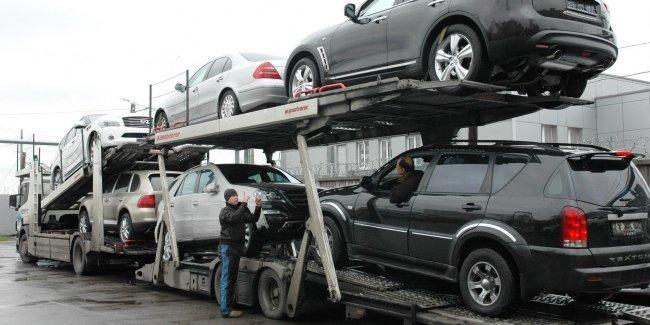 Импорт легковых авто в Украину вырос почти на половину