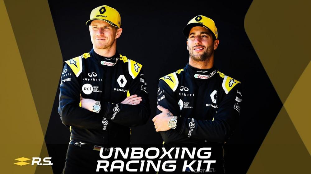 Пилоты Renault получили новую униформу