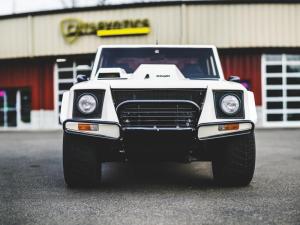 Lamborghini LM002 1988 года