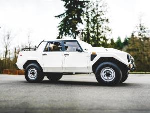 Lamborghini LM002 1988 года