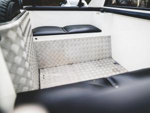 Lamborghini LM002 1988 года