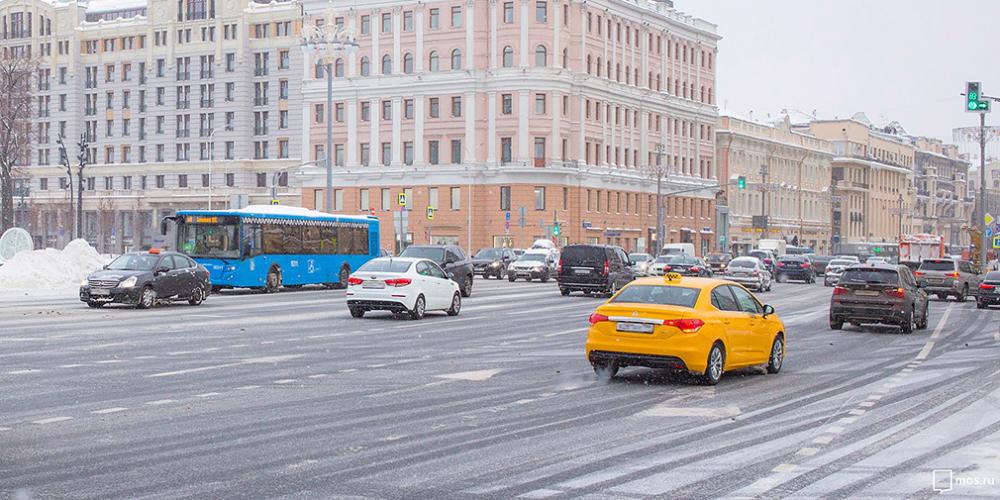 Власти Москвы попросили водителей пересесть на метро