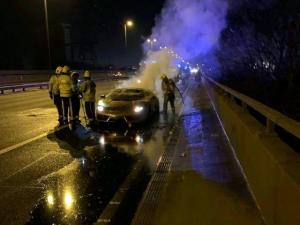 Романтические покатушки на Lamborghini закончились взрывом авто