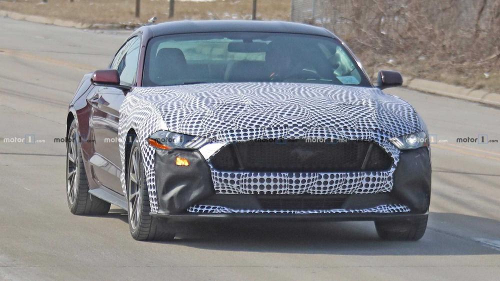 Гибридный Ford Mustang выехал на первые тесты
