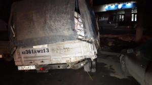 Водителя после аварии из машины извлекали спасатели в Алматы