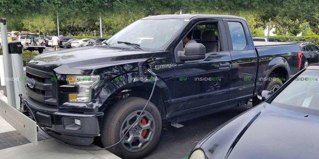 Инженеры Rivian приступили к тестам электрического пикапа R1T