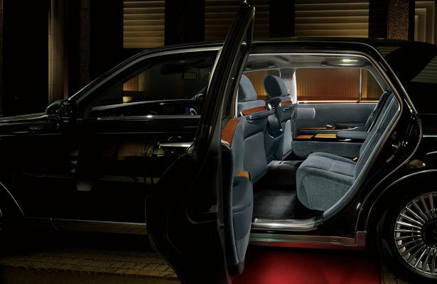Toyota научат распылять слезоточивый газ