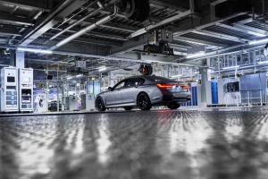 BMW начала производство обновленного седана 7-Series