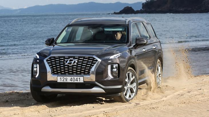 Hyundai выведет на российский рынок свой флагманский внедорожник Palisade
