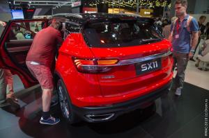 Geely пополнит модельный ряд новым кроссовером SX12