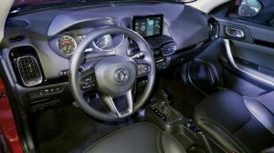 DongFeng сертифицировал в России городской кроссовер AX4