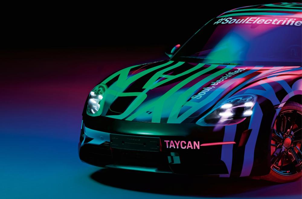Porsche опубликовала новые фотографии электрокара Taycan