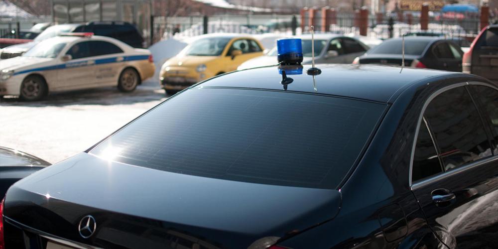 Госдума отказалась вводить запрет на покупку дорогих машин для чиновников

