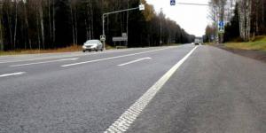 В Украине хотят оснастить крупные трассы шумовой разметкой
