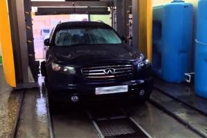 Китайские роботизированные автомойки вышли на рынок России и обещают отмыть авто 5 минут