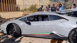 Lamborghini Huracan Performante разбили на встрече владельцев суперкаров