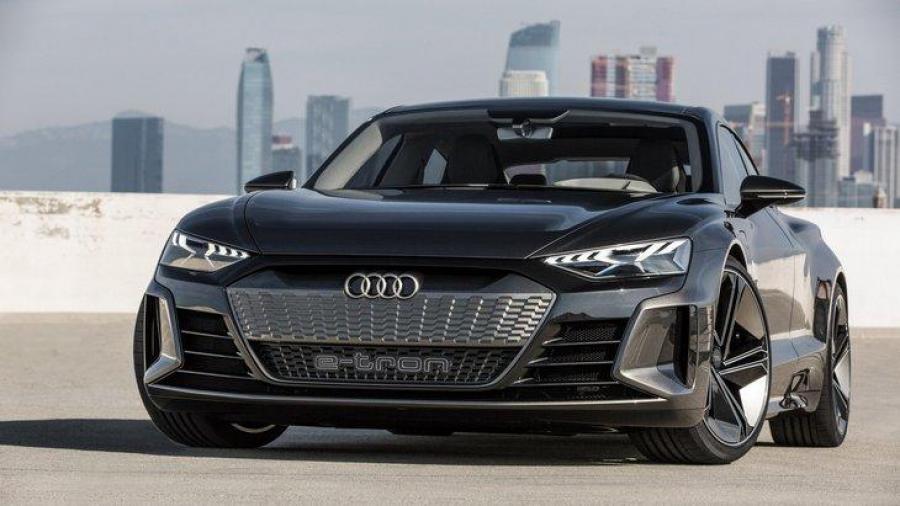 Audi расширит семейство E-Tron моделью на базе A4