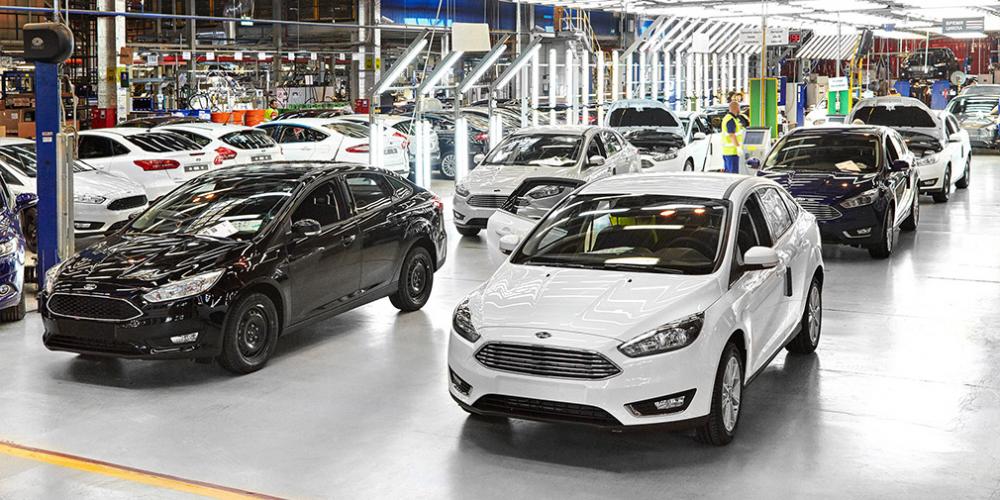 Ford прекратит продажи легковых автомобилей в России