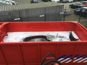 Нестандартный способ тушения электромобилей