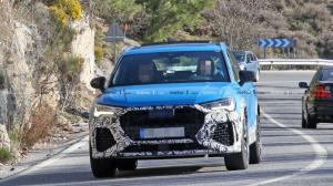 Новый Audi RS Q3 вышел на дорожные тесты