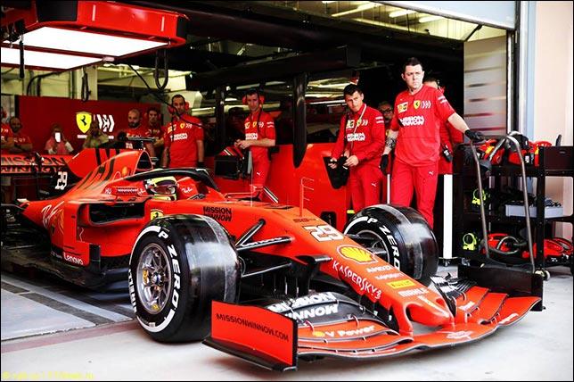 Мик Шумахер дебютировал за рулём Ferrari
