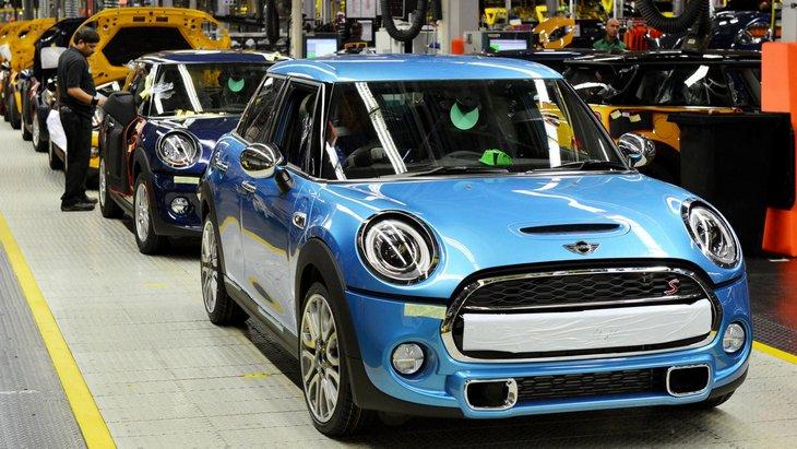 Mini на целый месяц остановил работу завода в Великобритании из-за Brexit
