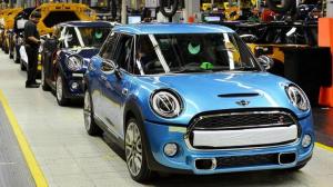 Mini на целый месяц остановил работу завода в Великобритании из-за Brexit
