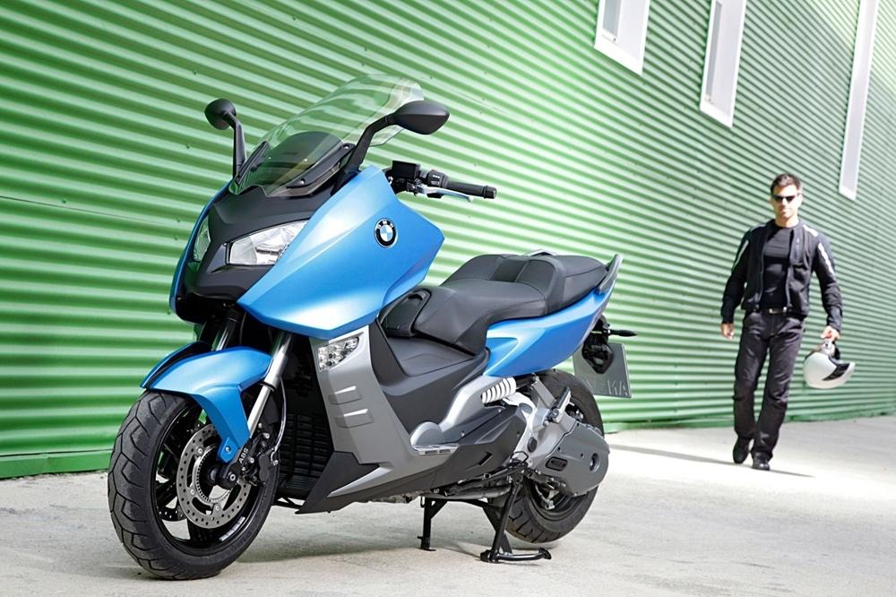 Компания BMW отзывает макси скутеры