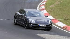 Электрический универсал Porsche Taycan Cross Turismo вышел на тесты