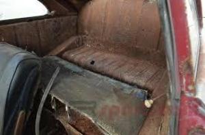 Полностью ржавый Porsche 356 оценили дороже нового «Кайена»