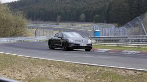 Электрический универсал Porsche Taycan Cross Turismo вышел на тесты